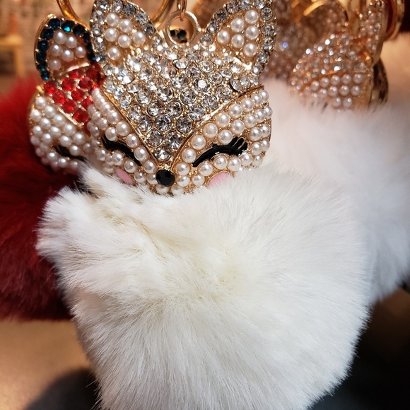 Pompom keys chains - Picture 5 of 8